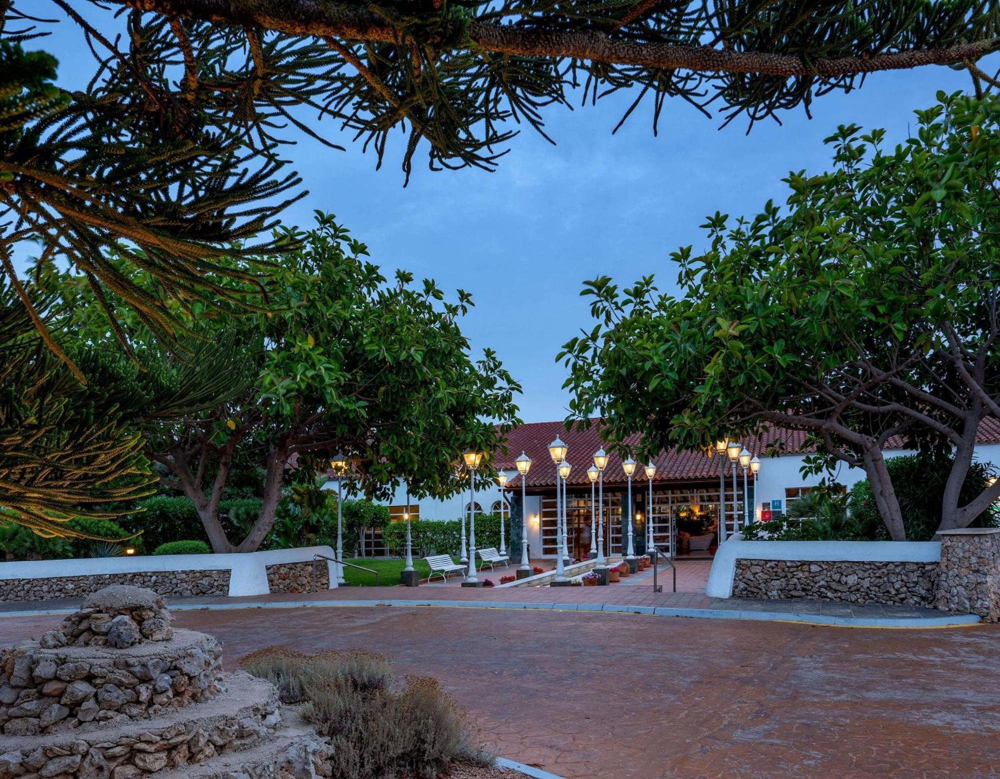 Sol Falco Menorca Son Xoriguer Exterior photo